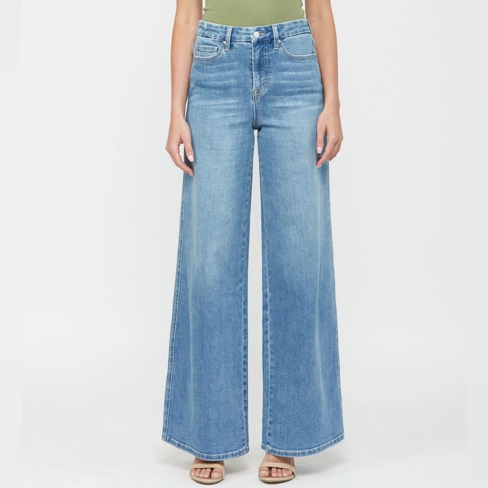 Mica High Rise Skater Jean